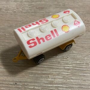 Majorette #241-245 Yellow/White Ford Shell Gas Trailer 1/100 Diecast